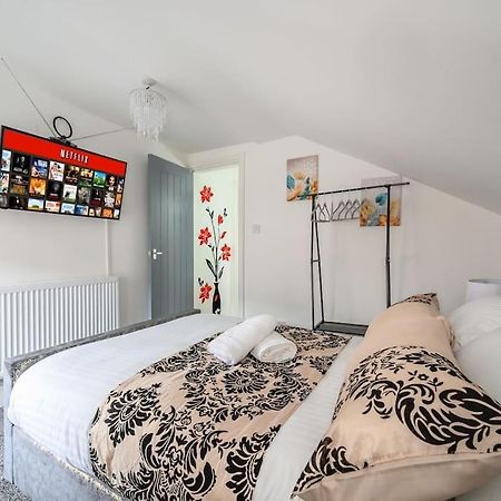 -16Pt- For Your Relaxed & Cosy Stay & Free Parking Leeds  Extérieur photo