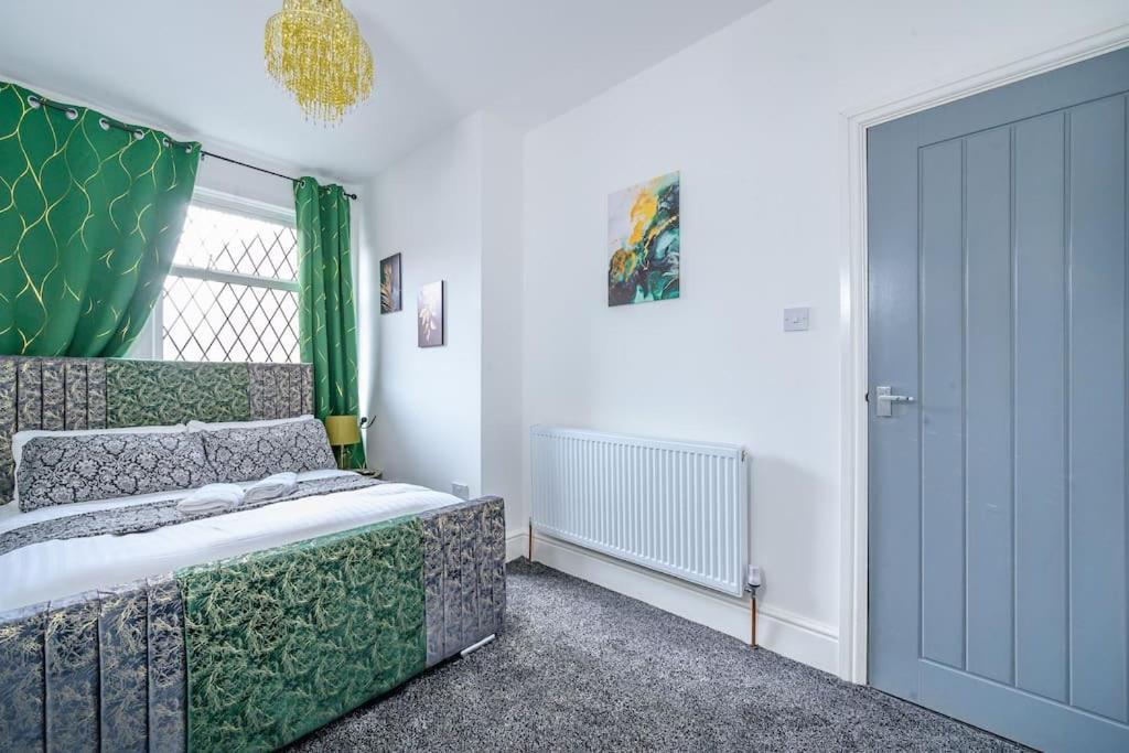 -16Pt- For Your Relaxed & Cosy Stay & Free Parking Leeds  Extérieur photo