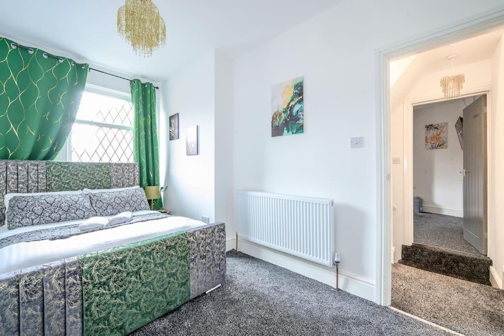 -16Pt- For Your Relaxed & Cosy Stay & Free Parking Leeds  Extérieur photo